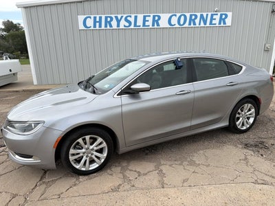 2017 Chrysler 200 Limited Platinum
