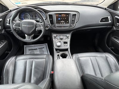 2017 Chrysler 200 Limited Platinum
