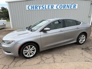 2017 Chrysler 200 Limited Platinum