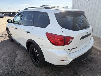 2020 Nissan Pathfinder SL