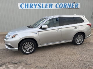 2022 Mitsubishi Outlander PHEV SE